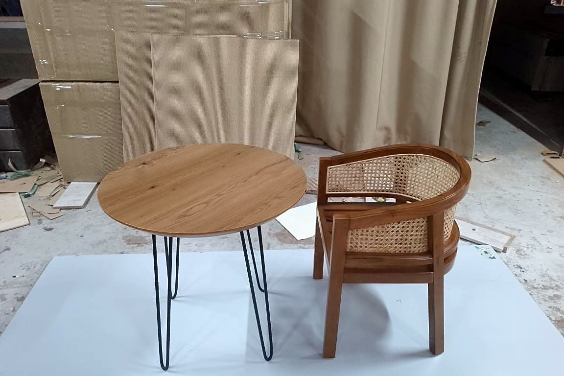 Tables by Maola Enterprise, Dhaka